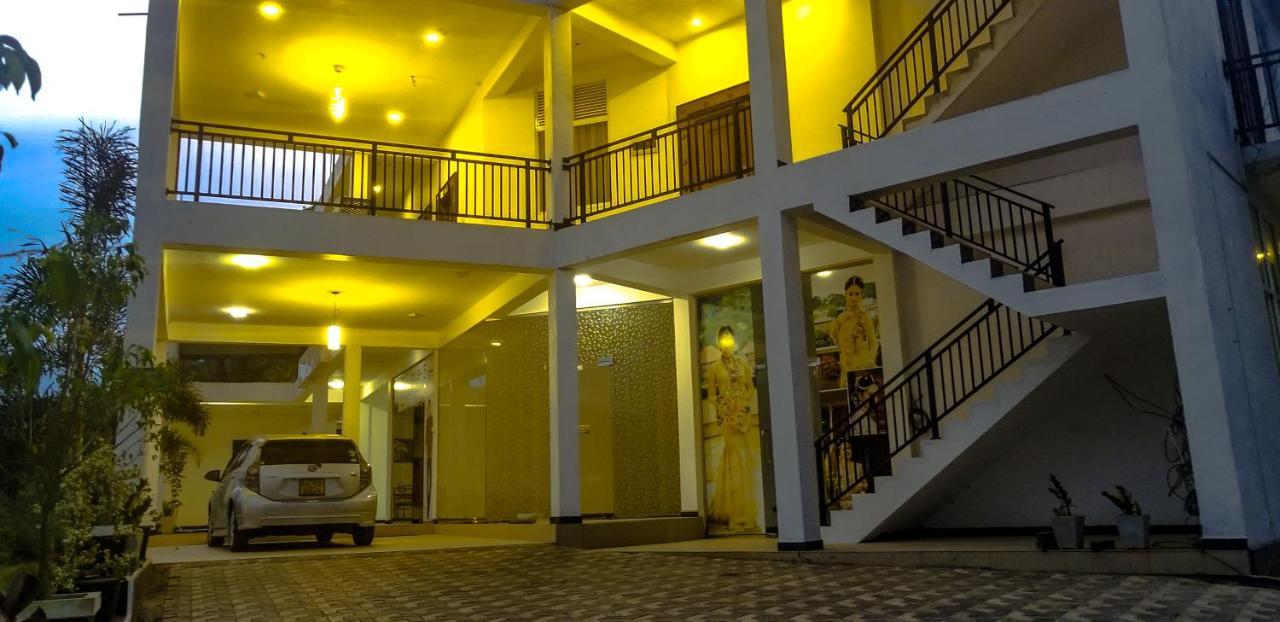 Hotel Akoya Pearl Ratnapura Exterior foto